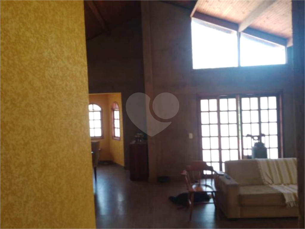 Linda Casa para venda, localizado em Mairiporã, no Parque Florestal Marciano.com 2010 m² sendo 2 casas!!!