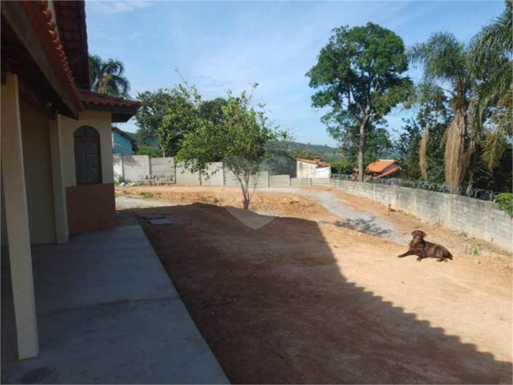 Linda Casa para venda, localizado em Mairiporã, no Parque Florestal Marciano.com 2010 m² sendo 2 casas!!!