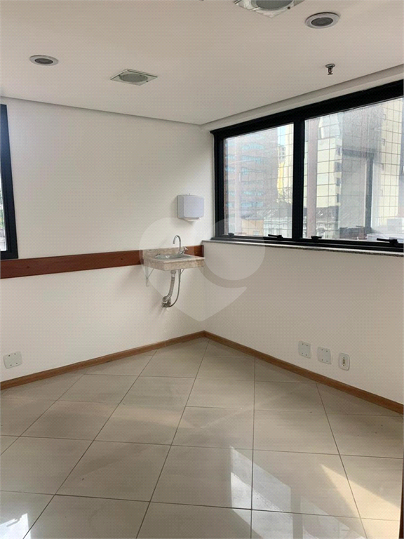 Paraiso Conjunto Comercial à Venda ao Lado do HCor! com 110 metros distribuídos e 7 salas 4 Wcs 3 vagas 