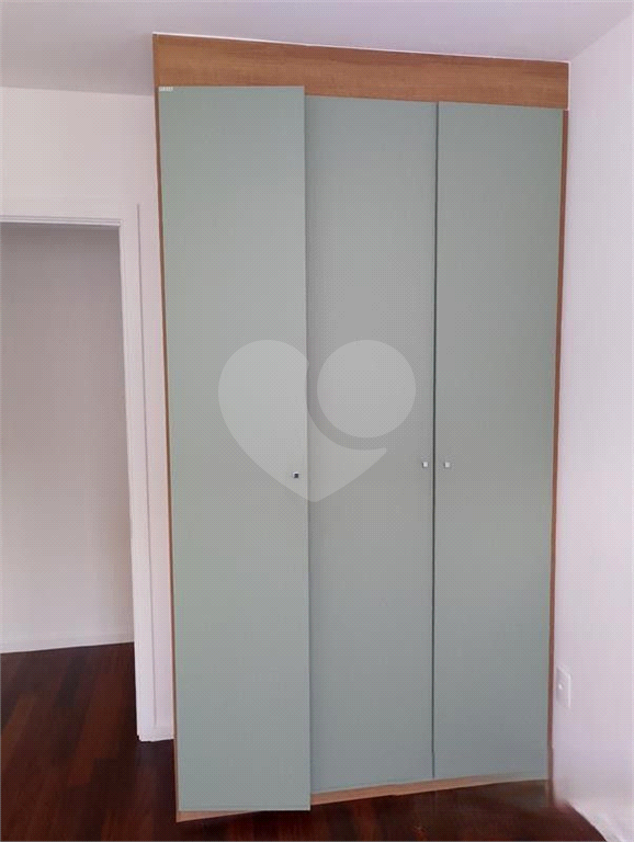 APARTAMENTO em HORTO