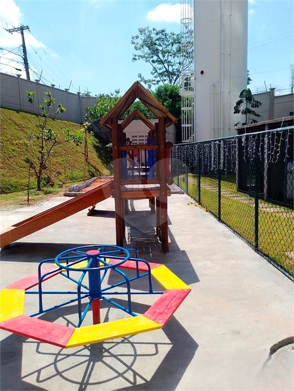 APARTAMENTO em HORTO