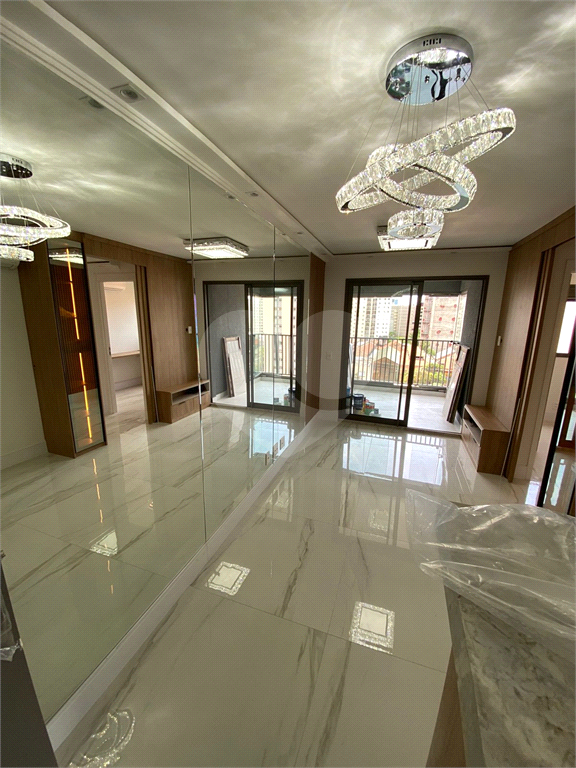 OPORTUNIDADE ÚNICA, BELO APARTAMENTO EM  PINHEIROS, COM 3 DORMITÓRIOS 1 SUITE SALA COZINHA,CONCEITO ABERTO, 1 VAGA DE GARAGEM. COM LAZER COMPLETO.