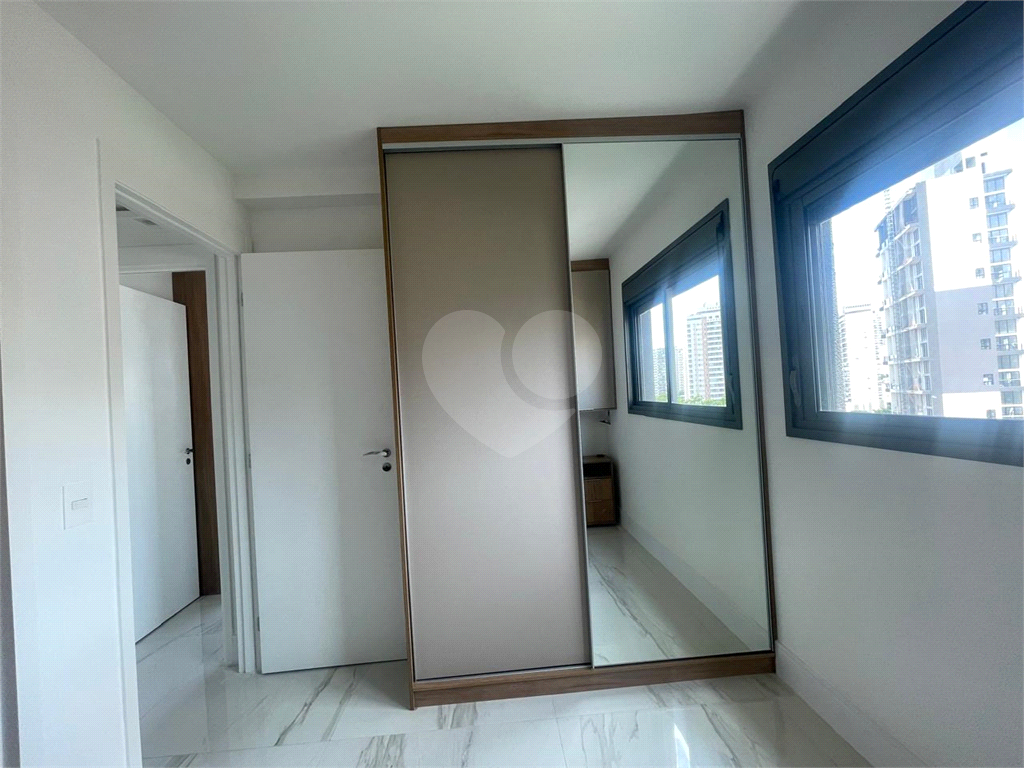 OPORTUNIDADE ÚNICA, BELO APARTAMENTO EM  PINHEIROS, COM 3 DORMITÓRIOS 1 SUITE SALA COZINHA,CONCEITO ABERTO, 1 VAGA DE GARAGEM. COM LAZER COMPLETO.