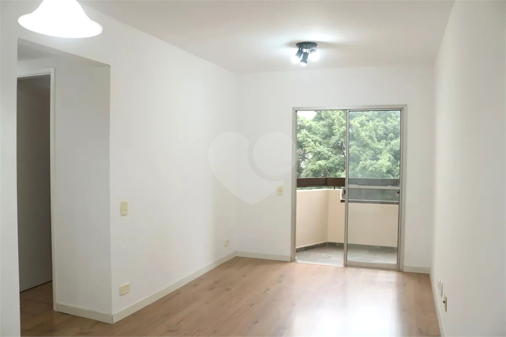 Apartamento à venda com 65m², 3 quartos e 1 vaga