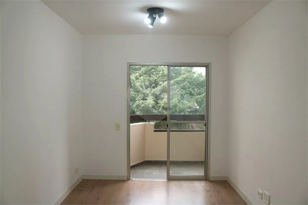 Apartamento à venda com 65m², 3 quartos e 1 vaga