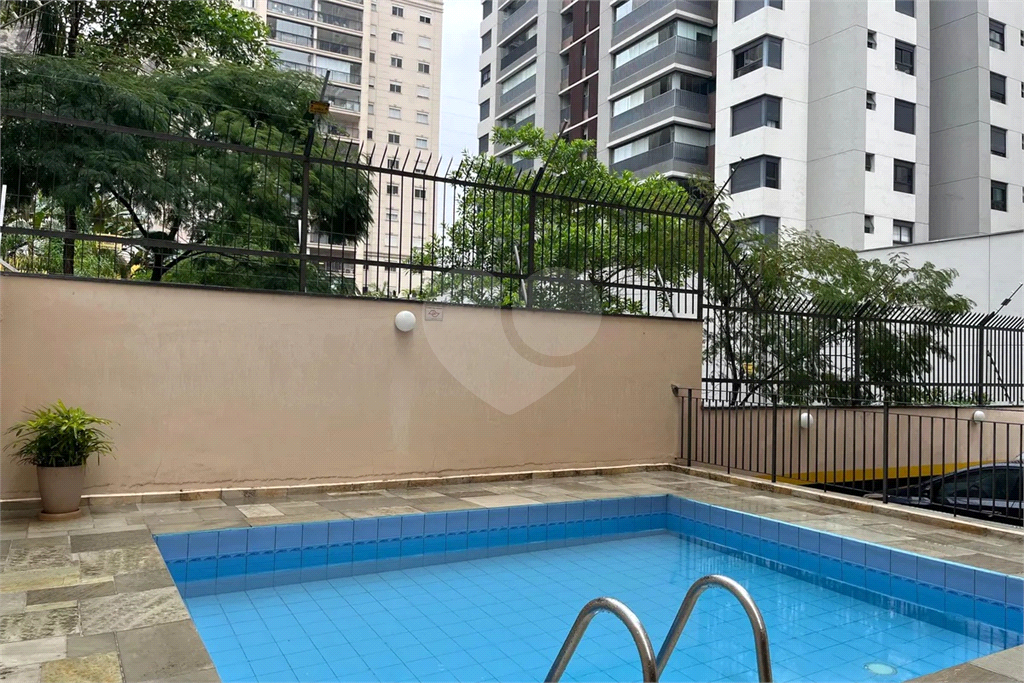 Apartamento à venda com 65m², 3 quartos e 1 vaga