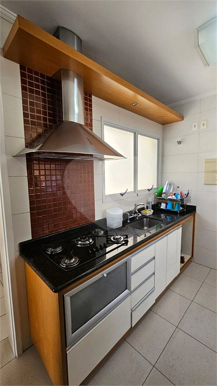 Condomínio com Quadra de Tênia e lazer completo !