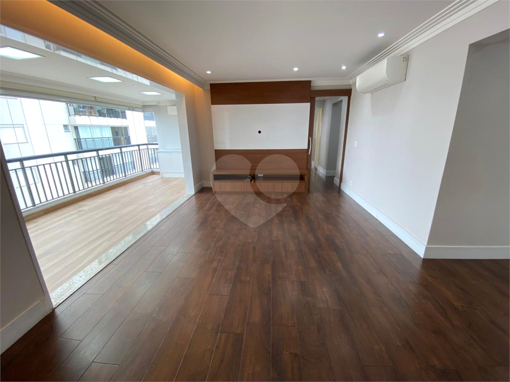 Apartamento para locação com 4 quartos e varanda gourmet condomínio clube