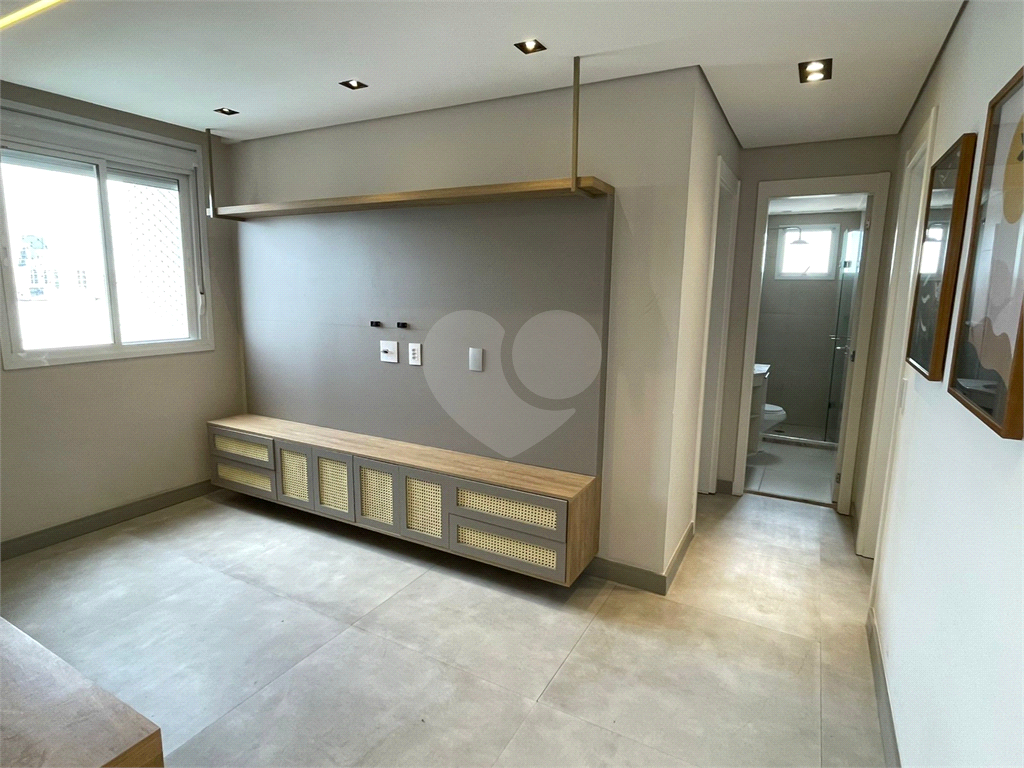 Apartamento à venda | 74 m² | 2 dormitórios (1 suíte) | 1 vaga + depósito | Tucuruvi