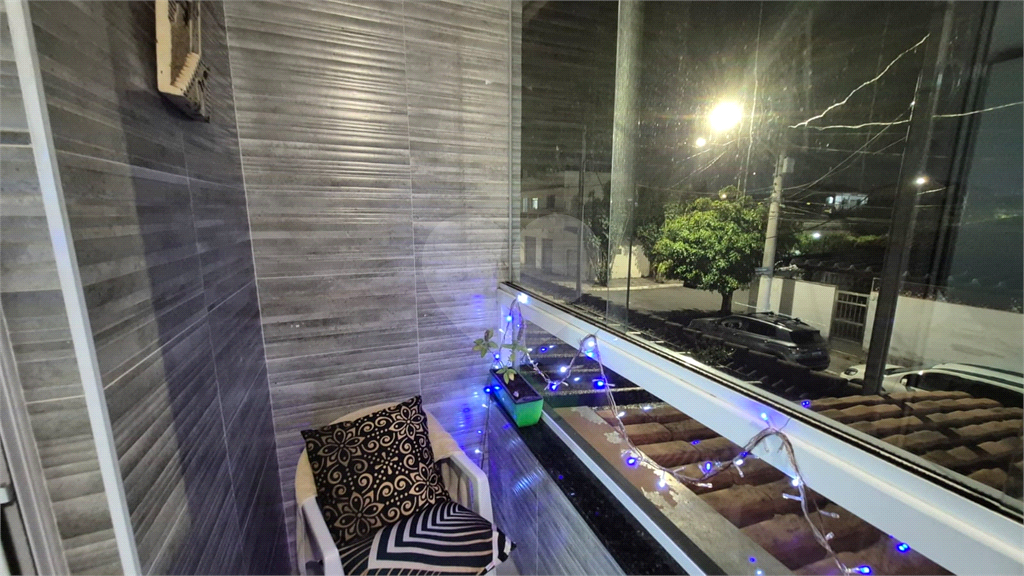 Sobrado totalmente reformado, pronto para morar