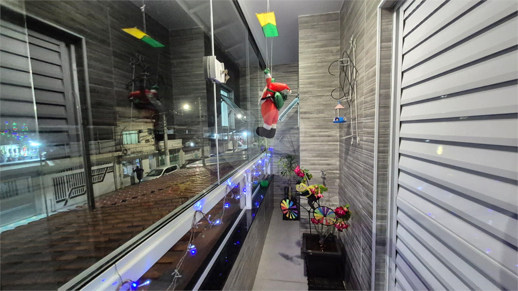 Sobrado totalmente reformado, pronto para morar