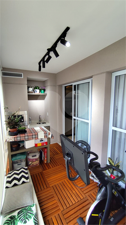 APARTAMENTO em SANTANA