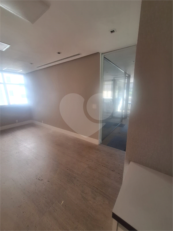 Sala Comercial de 51,14 m2 - Av. Brigadeiro Faria Lima