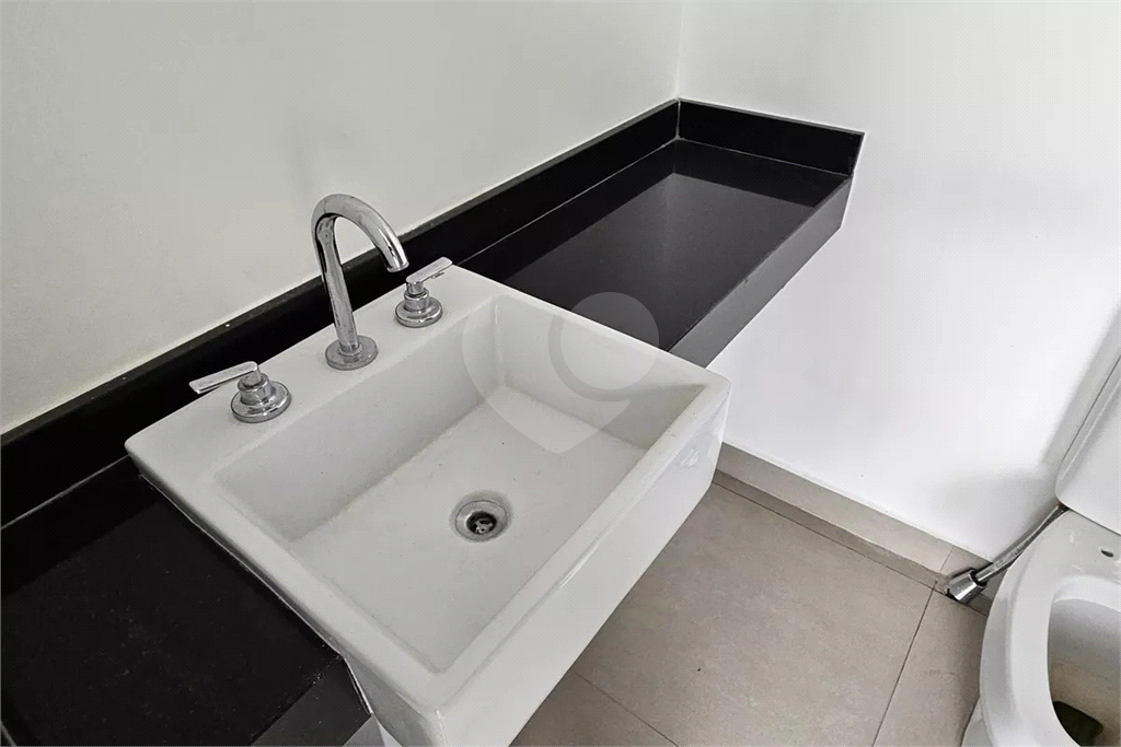 ESTÚDIO NOVO EM VILA MARIANA - ANDAR ALTO 