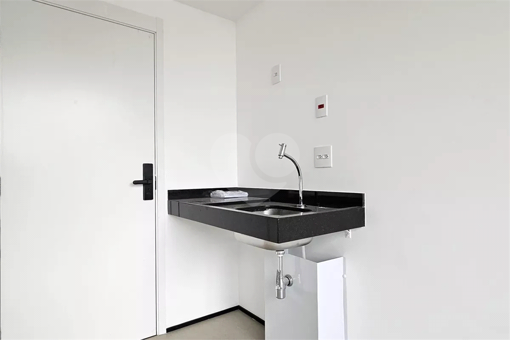 ESTÚDIO NOVO EM VILA MARIANA - ANDAR ALTO 