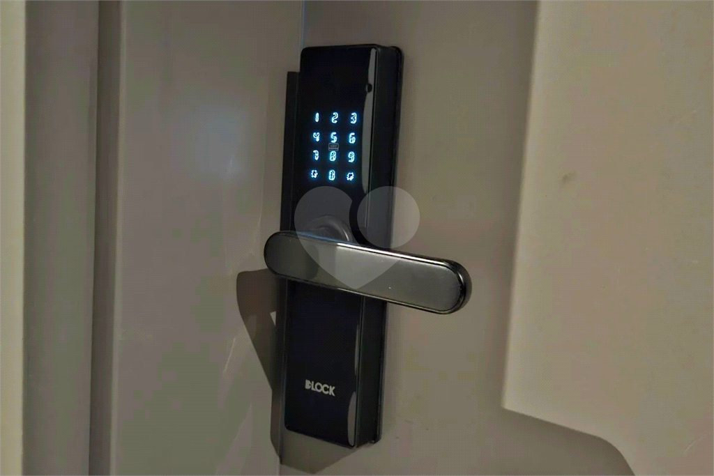 ESTÚDIO NOVO EM VILA MARIANA - ANDAR ALTO 