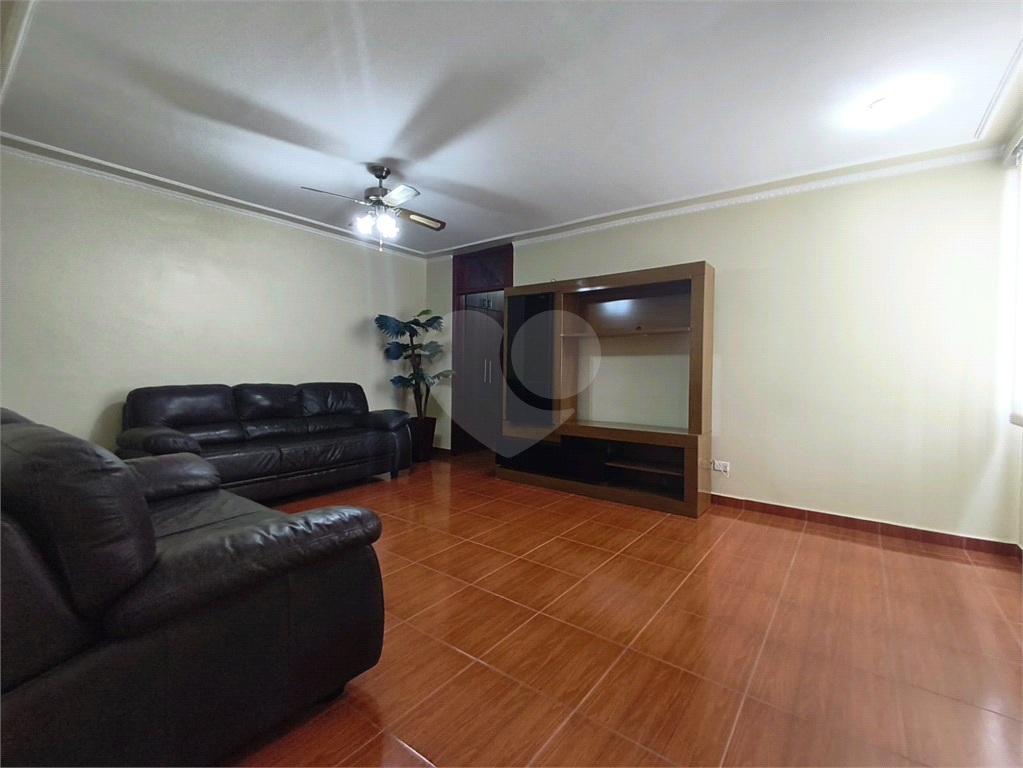 APARTAMENTO em TREMEMBÉ