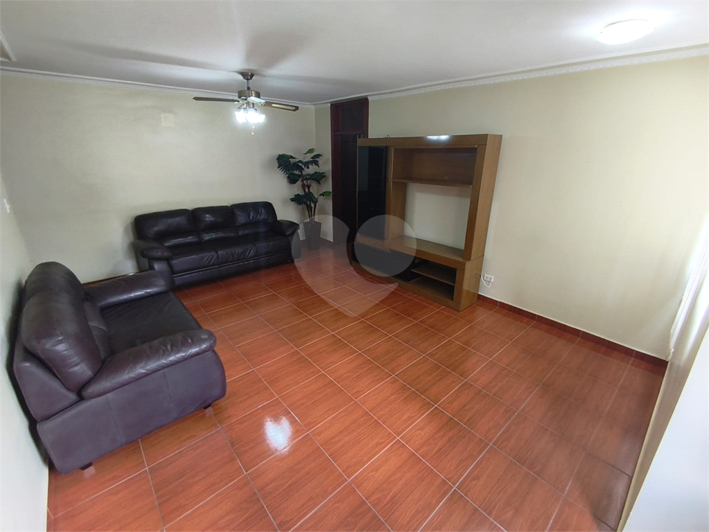 APARTAMENTO em TREMEMBÉ