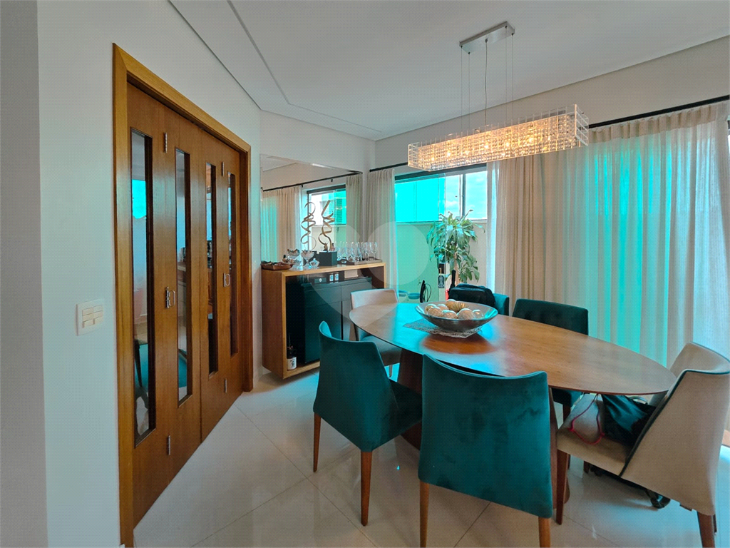 Sobrado à venda no Jardim São Paulo | 3 dormitórios | 6 vagas | Rooftop com lazer completo.