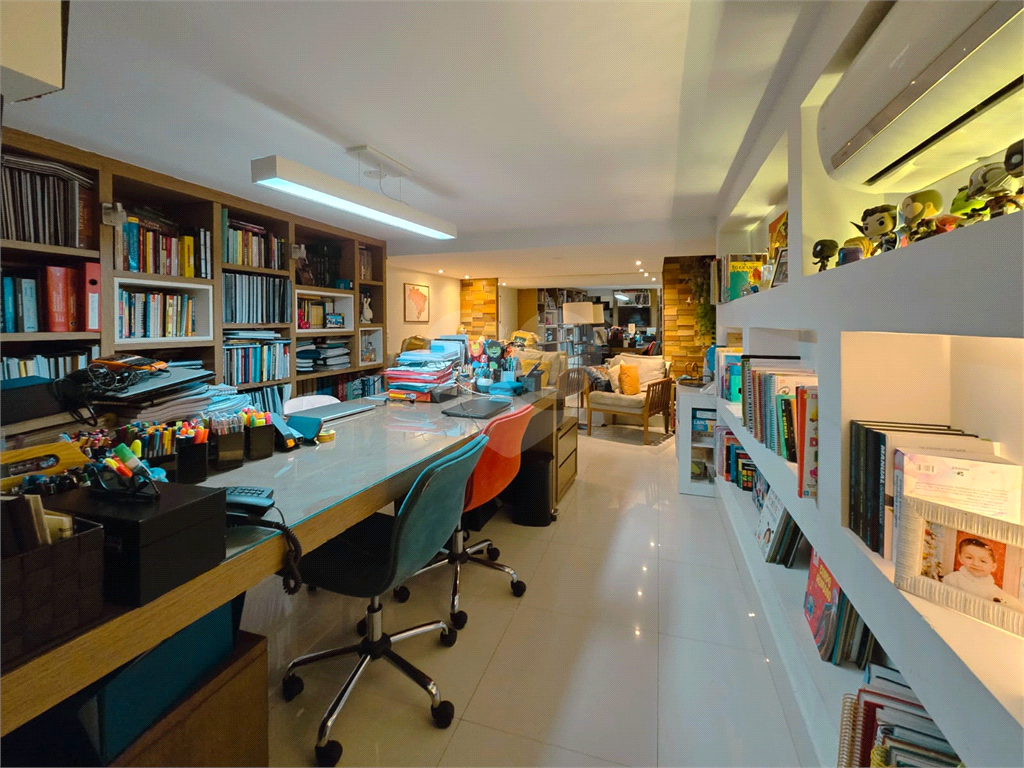 Sobrado à venda no Jardim São Paulo | 3 dormitórios | 6 vagas | Rooftop com lazer completo.