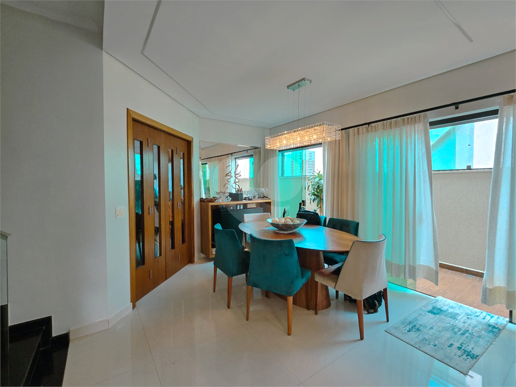 Sobrado à venda no Jardim São Paulo | 3 dormitórios | 6 vagas | Rooftop com lazer completo.