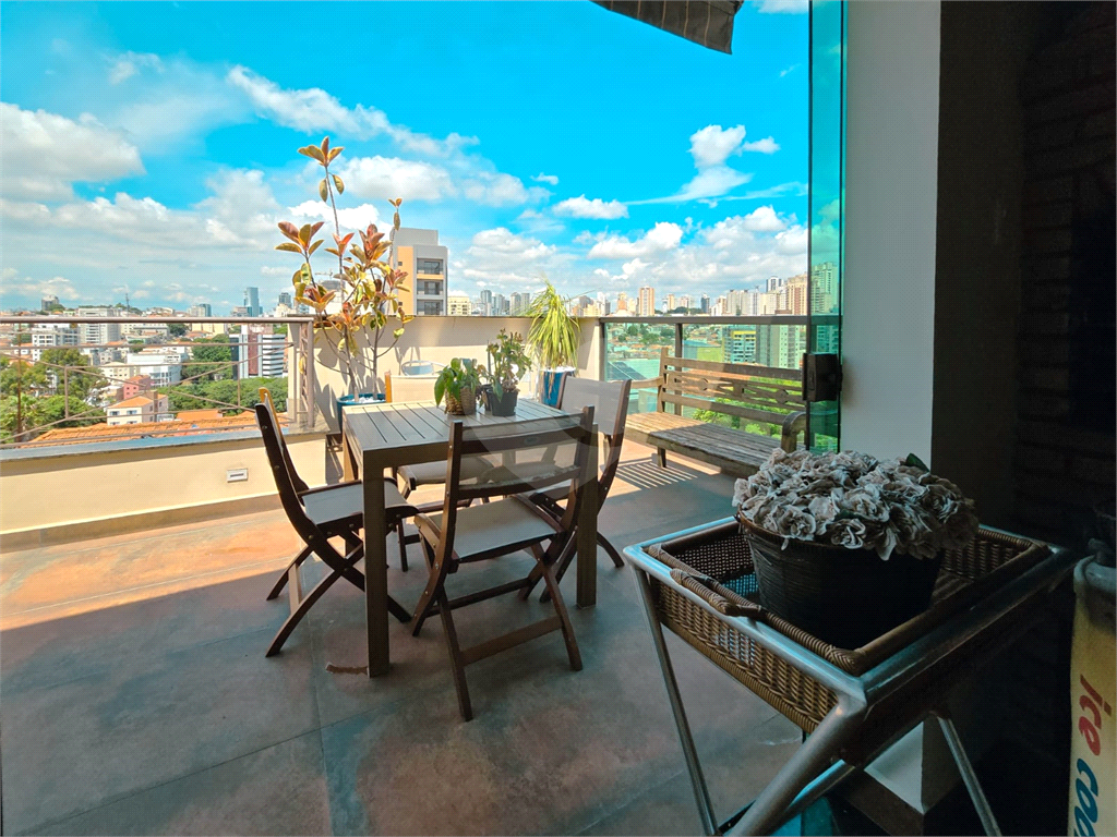 Sobrado à venda no Jardim São Paulo | 3 dormitórios | 6 vagas | Rooftop com lazer completo.