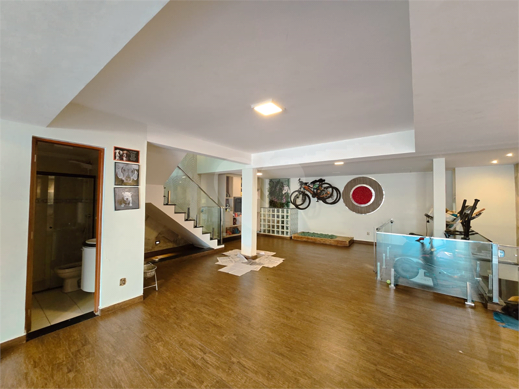 Sobrado à venda no Jardim São Paulo | 3 dormitórios | 6 vagas | Rooftop com lazer completo.