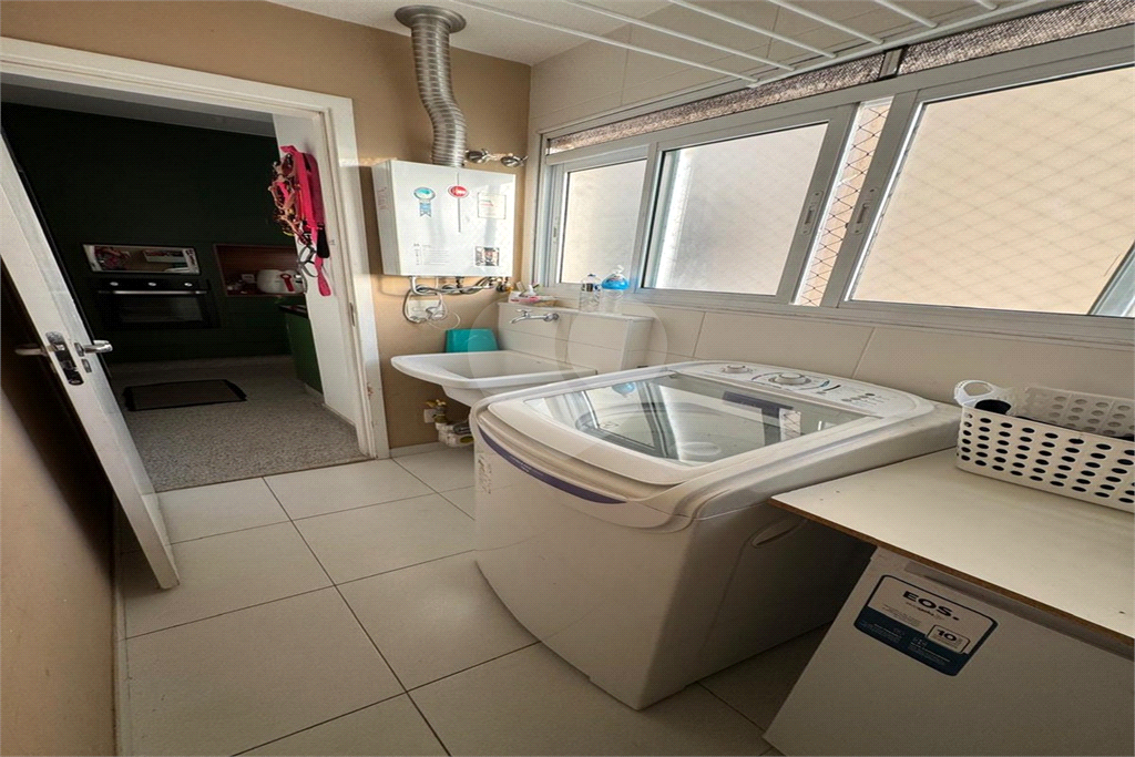 Apartamento com 3 suites, 2 vagas na Barra Funda - SP