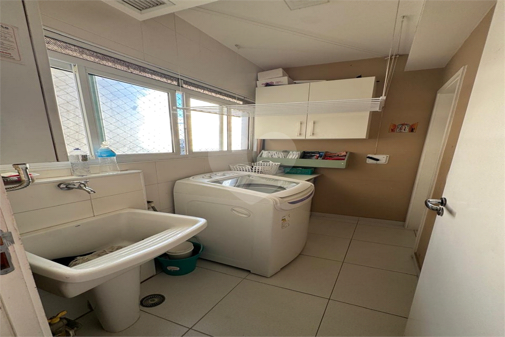 Apartamento com 3 suites, 2 vagas na Barra Funda - SP