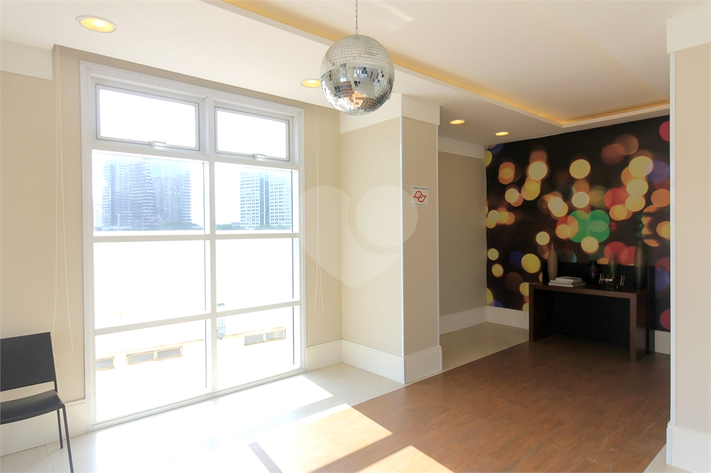 Apartamento com 3 suites, 2 vagas na Barra Funda - SP