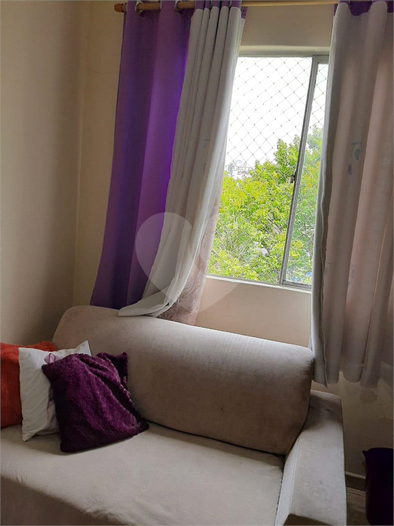 Apartamento à venda no Lauzane Paulista com 2 dormitórios e vaga coberta