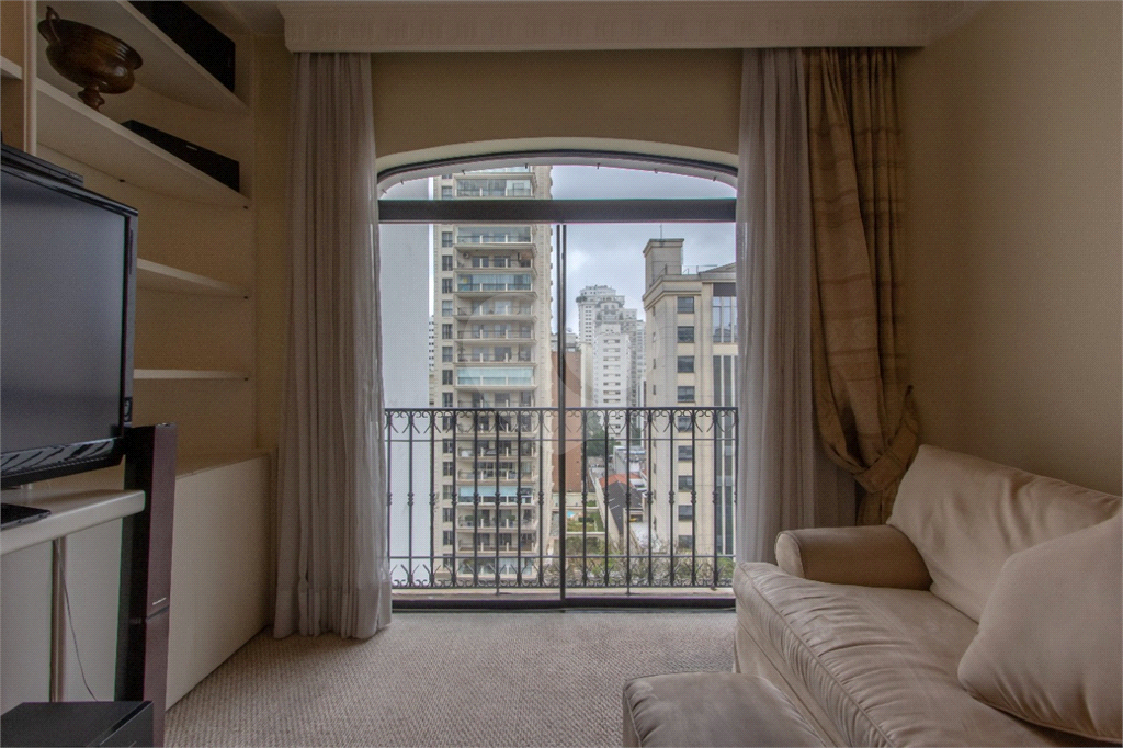 APTO 4 DORM + 3 VAGAS