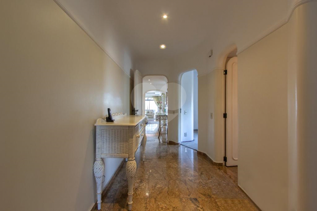 APTO 4 DORM + 3 VAGAS