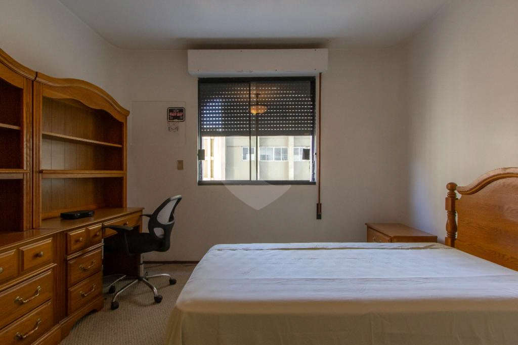 APTO 4 DORM + 3 VAGAS