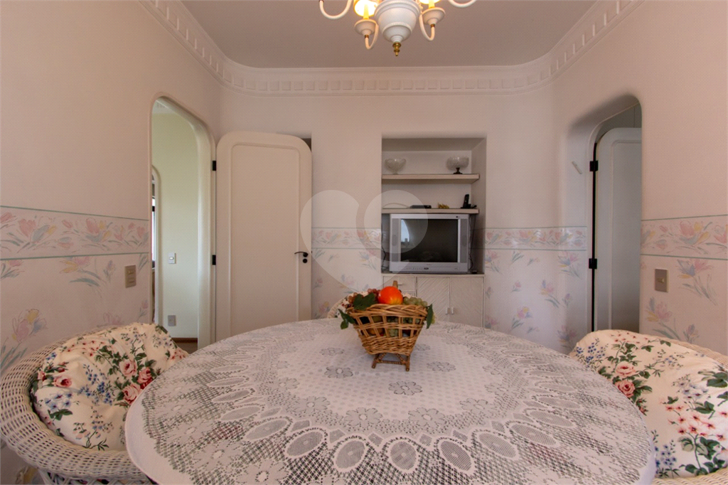 APTO 4 DORM + 3 VAGAS