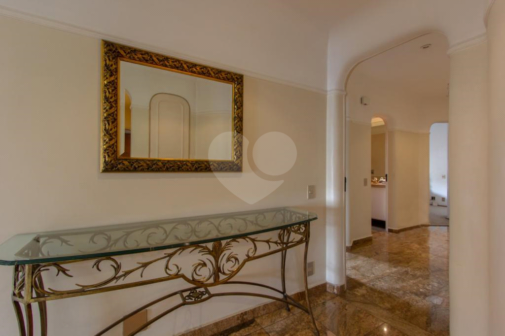 APTO 4 DORM + 3 VAGAS