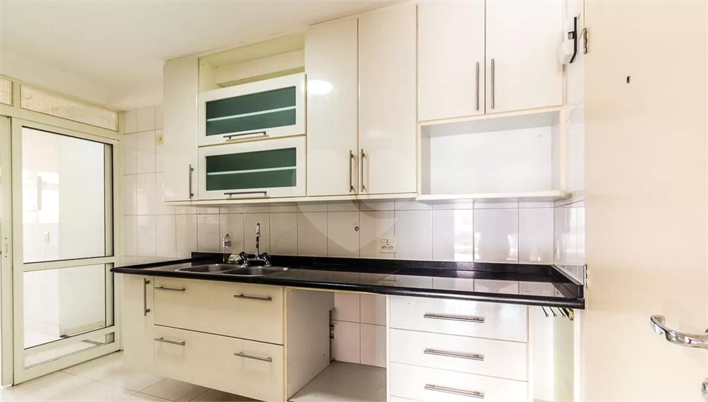 Apartamento à venda com 141m², 3 quartos e 2 vagas