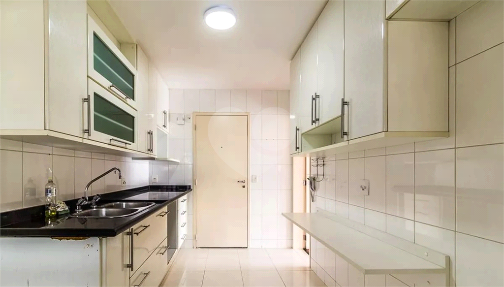 Apartamento à venda com 141m², 3 quartos e 2 vagas