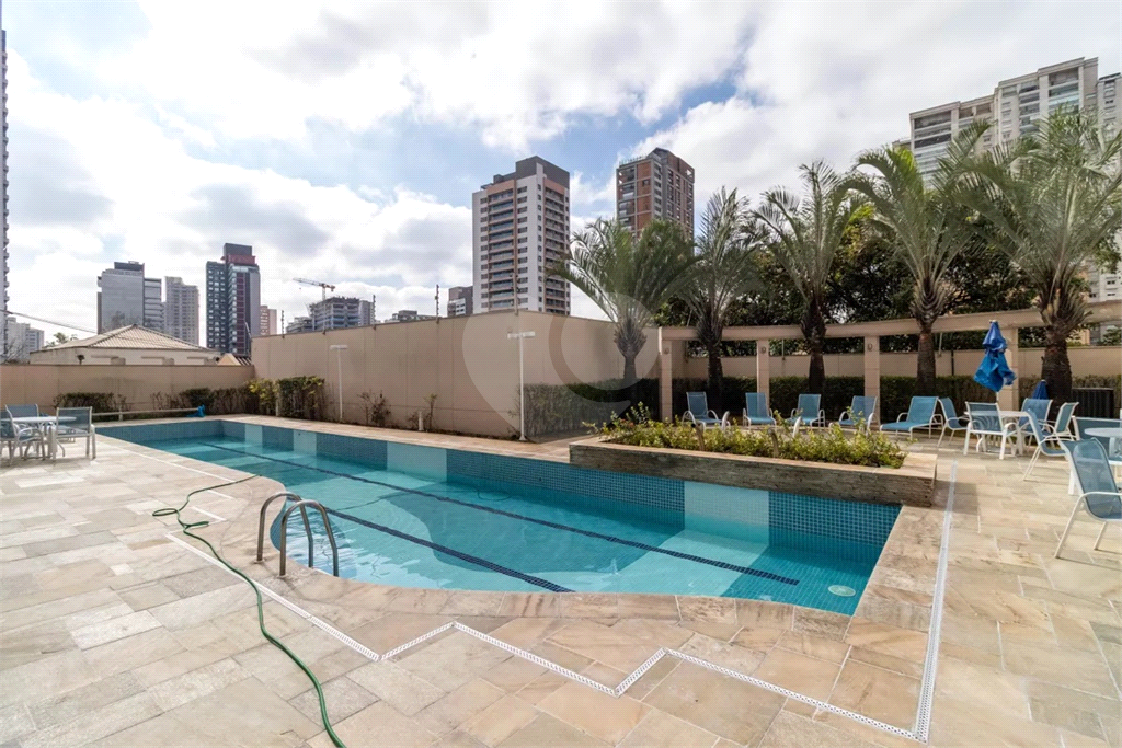 Apartamento à venda com 141m², 3 quartos e 2 vagas