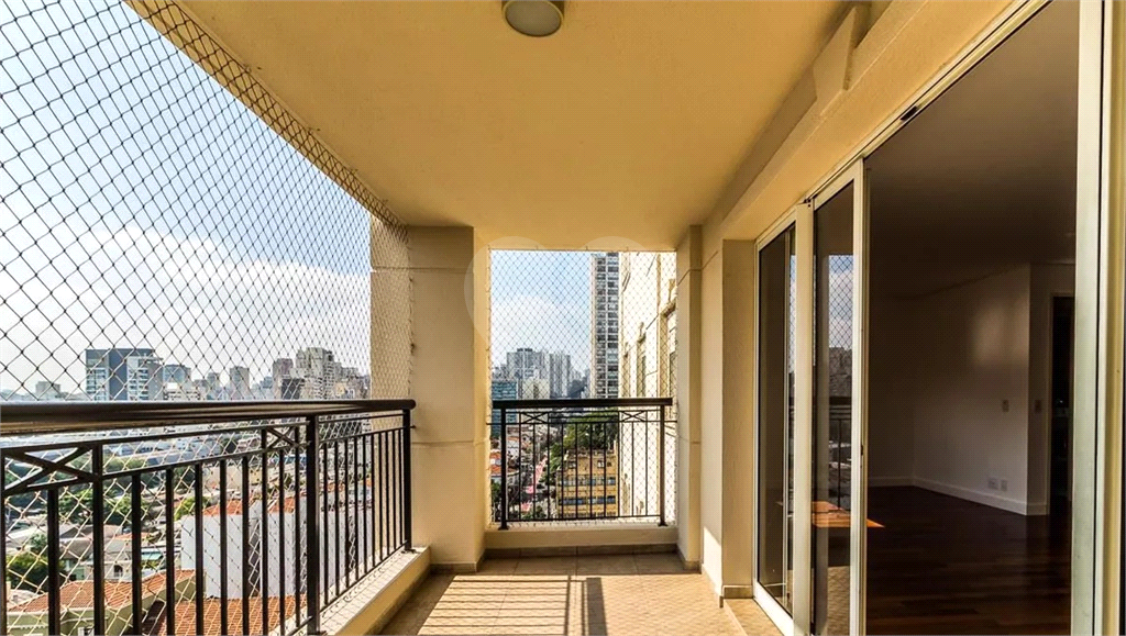 Apartamento à venda com 141m², 3 quartos e 2 vagas