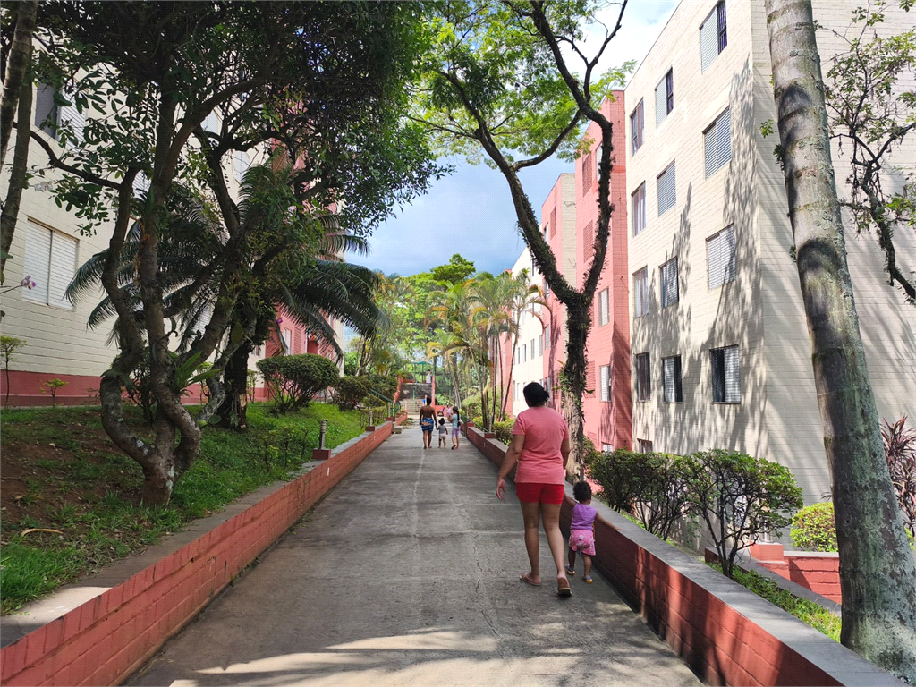 APARTAMENTO em BARRO BRANCO (ZONA NORTE)