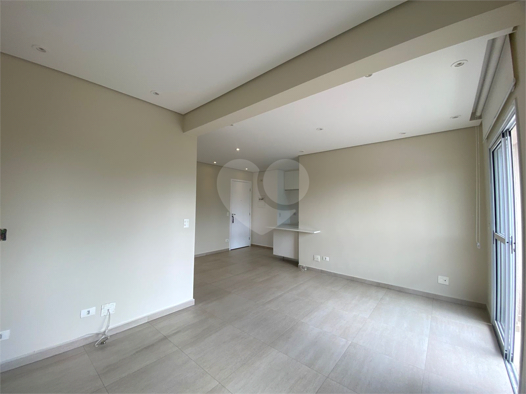 APARTAMENTO em PARADA INGLESA