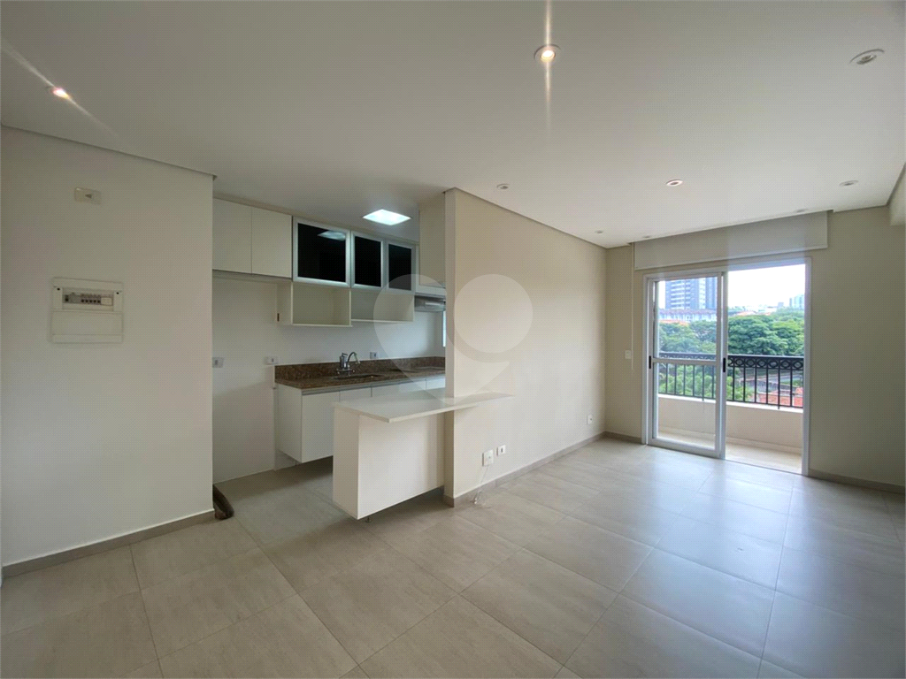APARTAMENTO em PARADA INGLESA