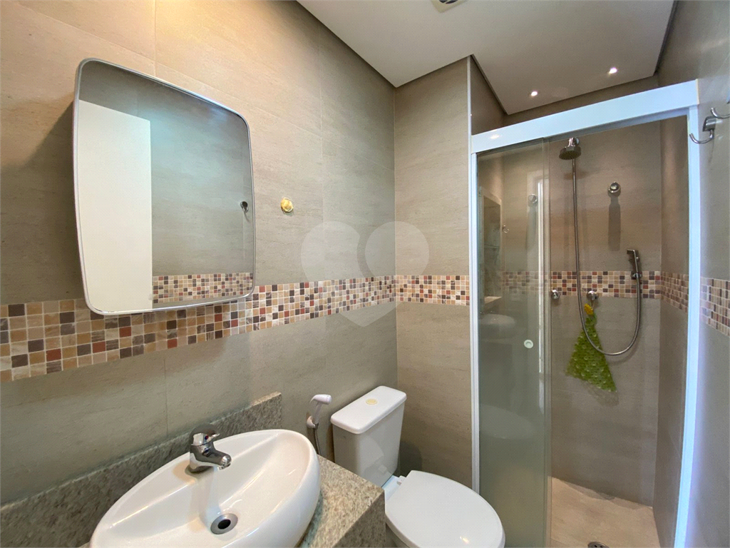 APARTAMENTO em PARADA INGLESA