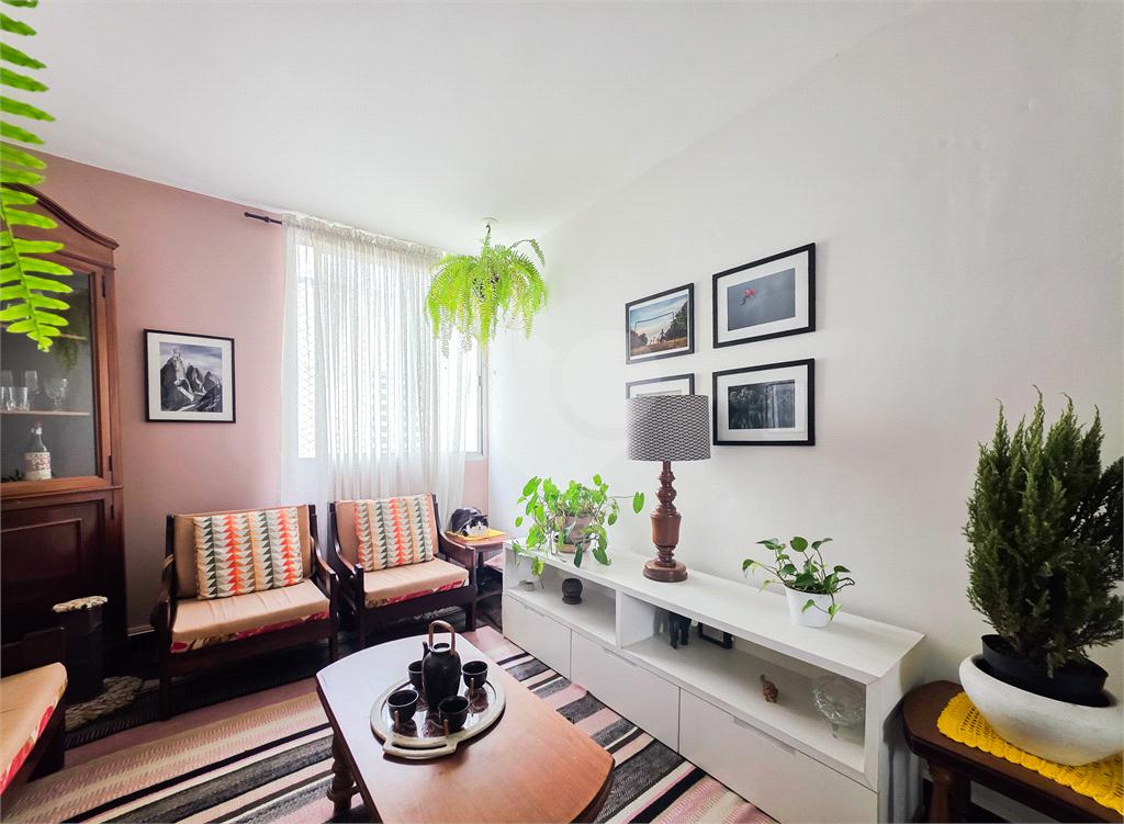 Apartamento - Pinheiros - 4 Quartos / Dormitórios - Venda / Compra