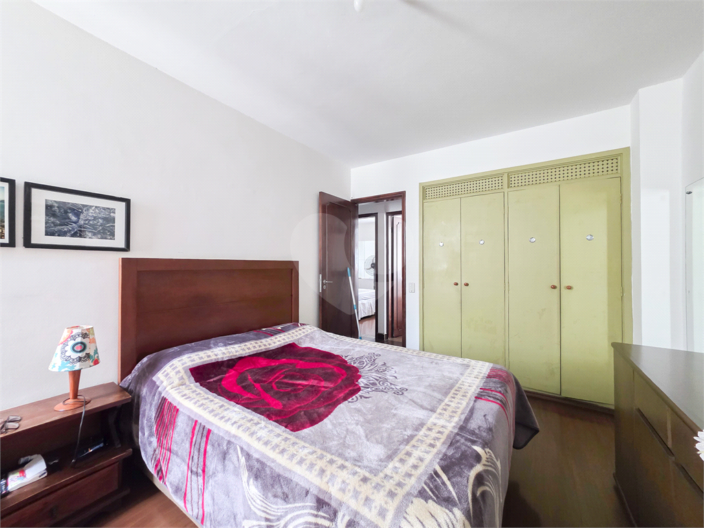 Apartamento - Pinheiros - 4 Quartos / Dormitórios - Venda / Compra