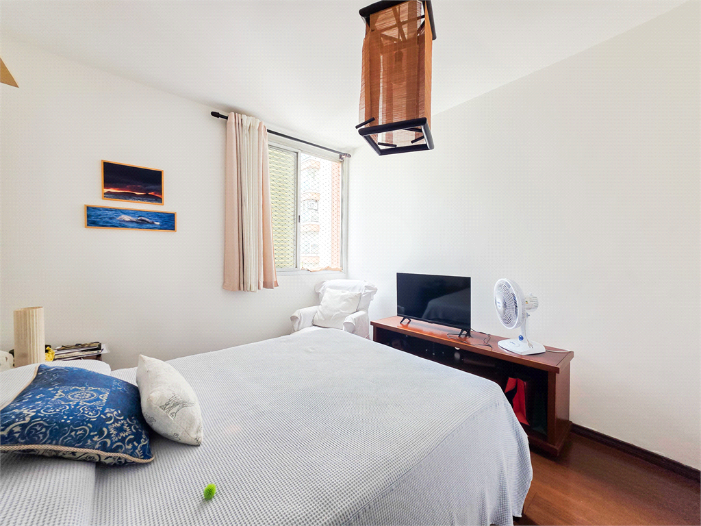 Apartamento - Pinheiros - 4 Quartos / Dormitórios - Venda / Compra