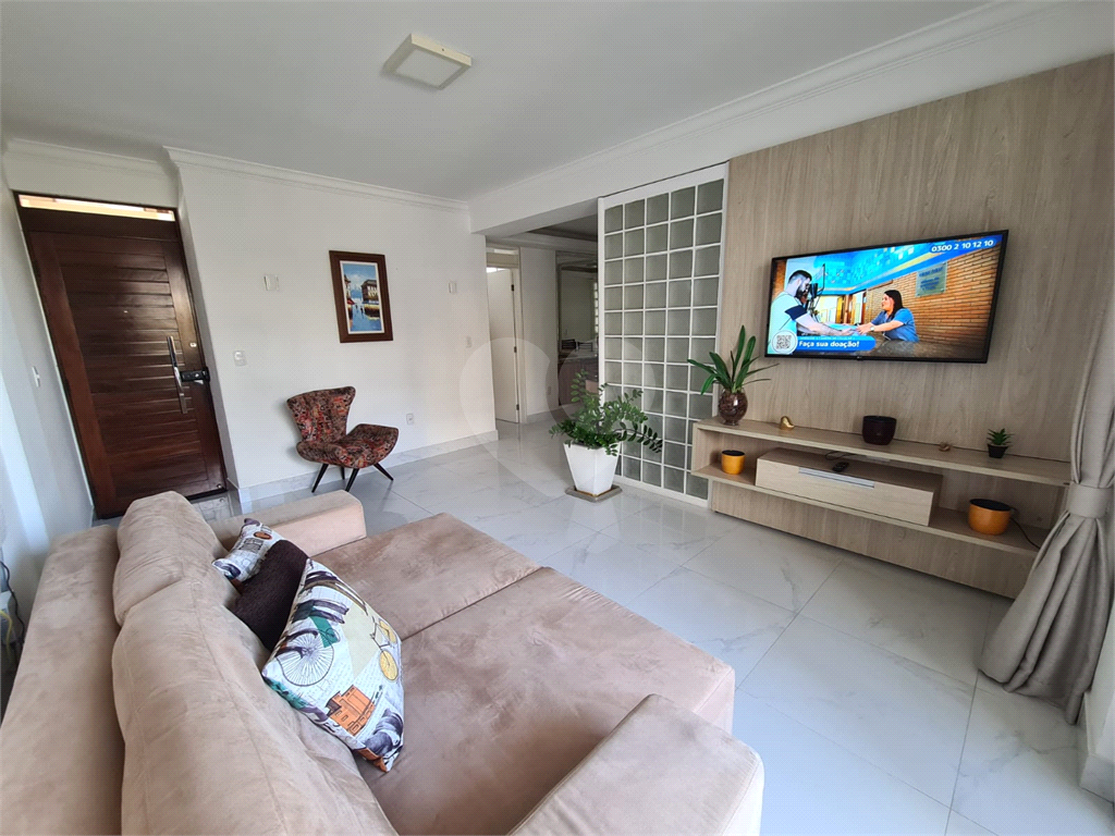 APARTAMENTO em MANAÍRA