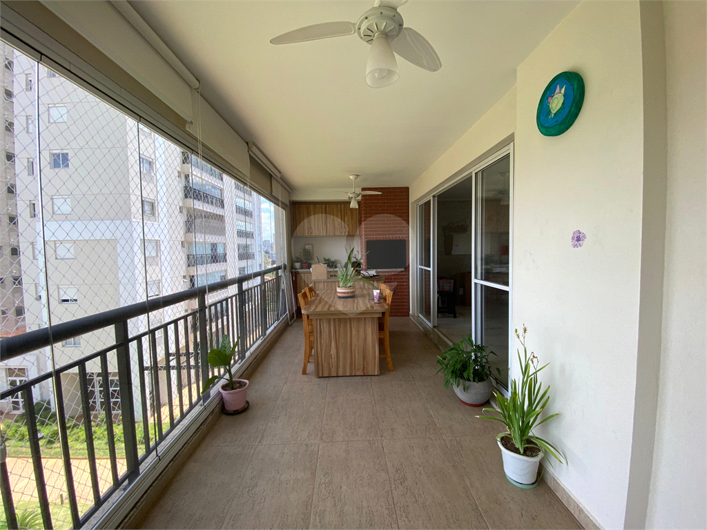 Apartamento para locação com 3 quartos e varanda gourmet