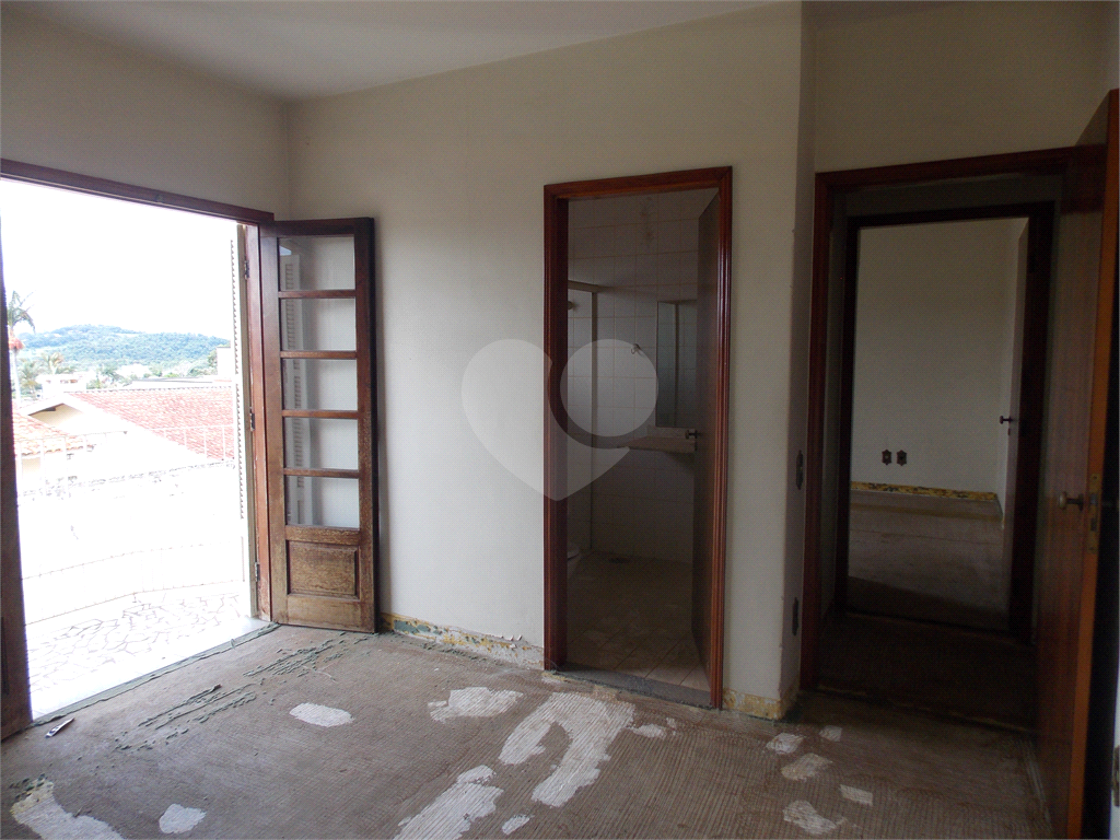 Casa, 4 quartos, 300 m² - Foto 9